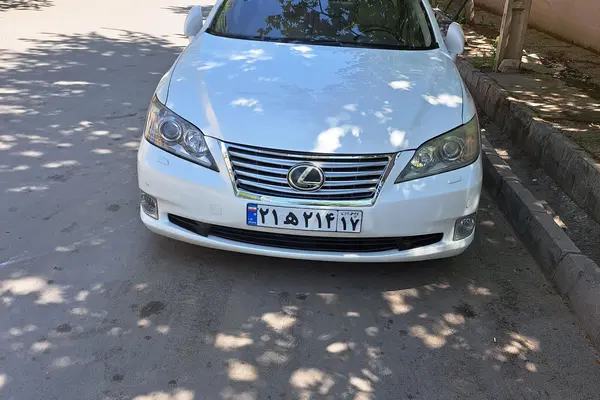لکسوس  ES