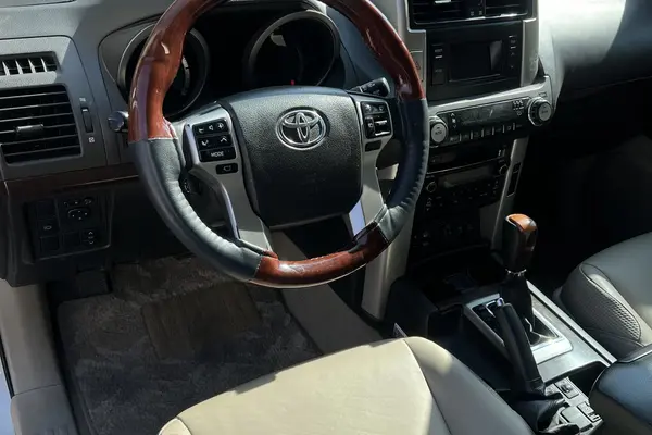 تویوتا، پرادو  چهار در