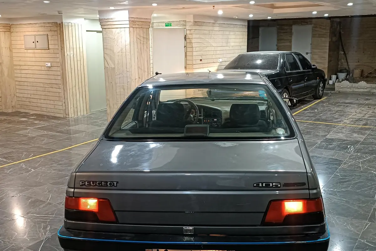 پژو،  405