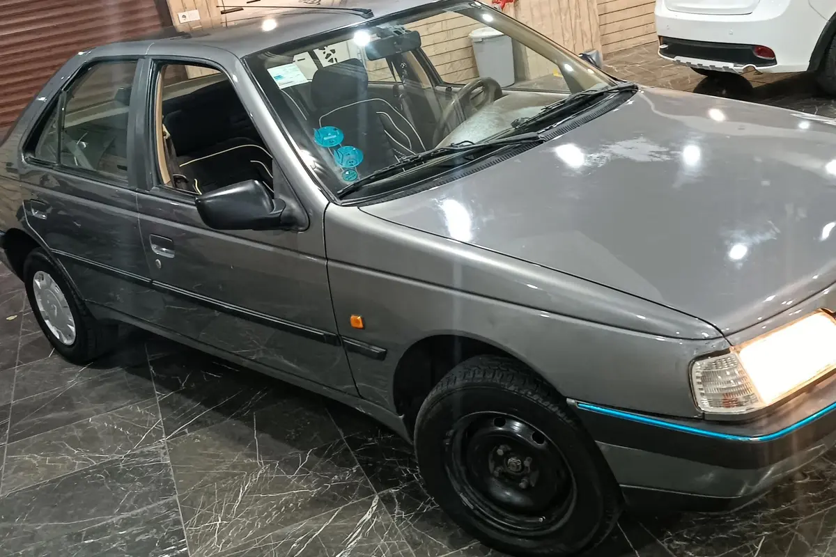 پژو،  405