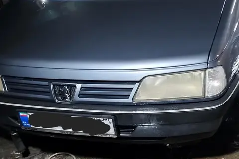 پژو، 405