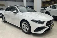 بنز، کلاس A سدان