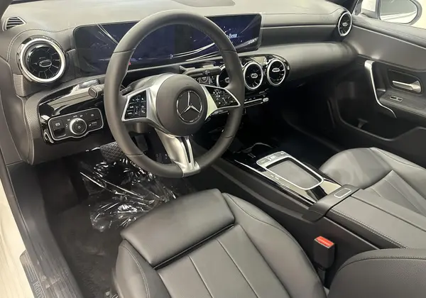 بنز، کلاس A سدان