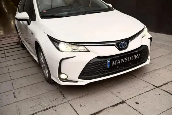 تویوتا، کرولا هیبرید