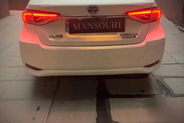 تویوتا، کرولا هیبرید