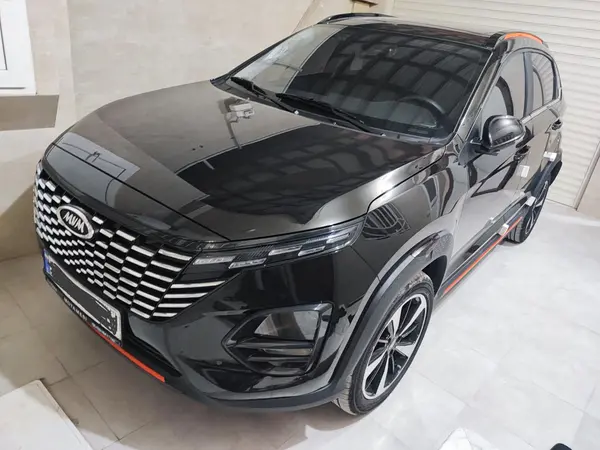 ام وی ام  X33 کراس