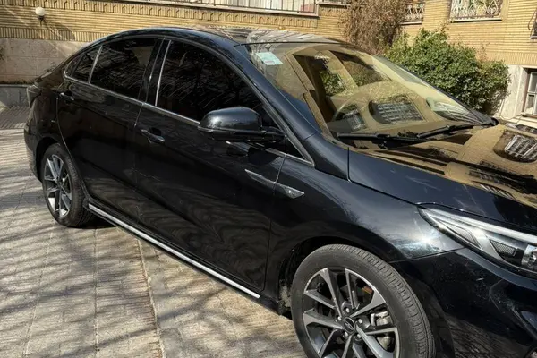 فونیکس، آریزو 6 پرو