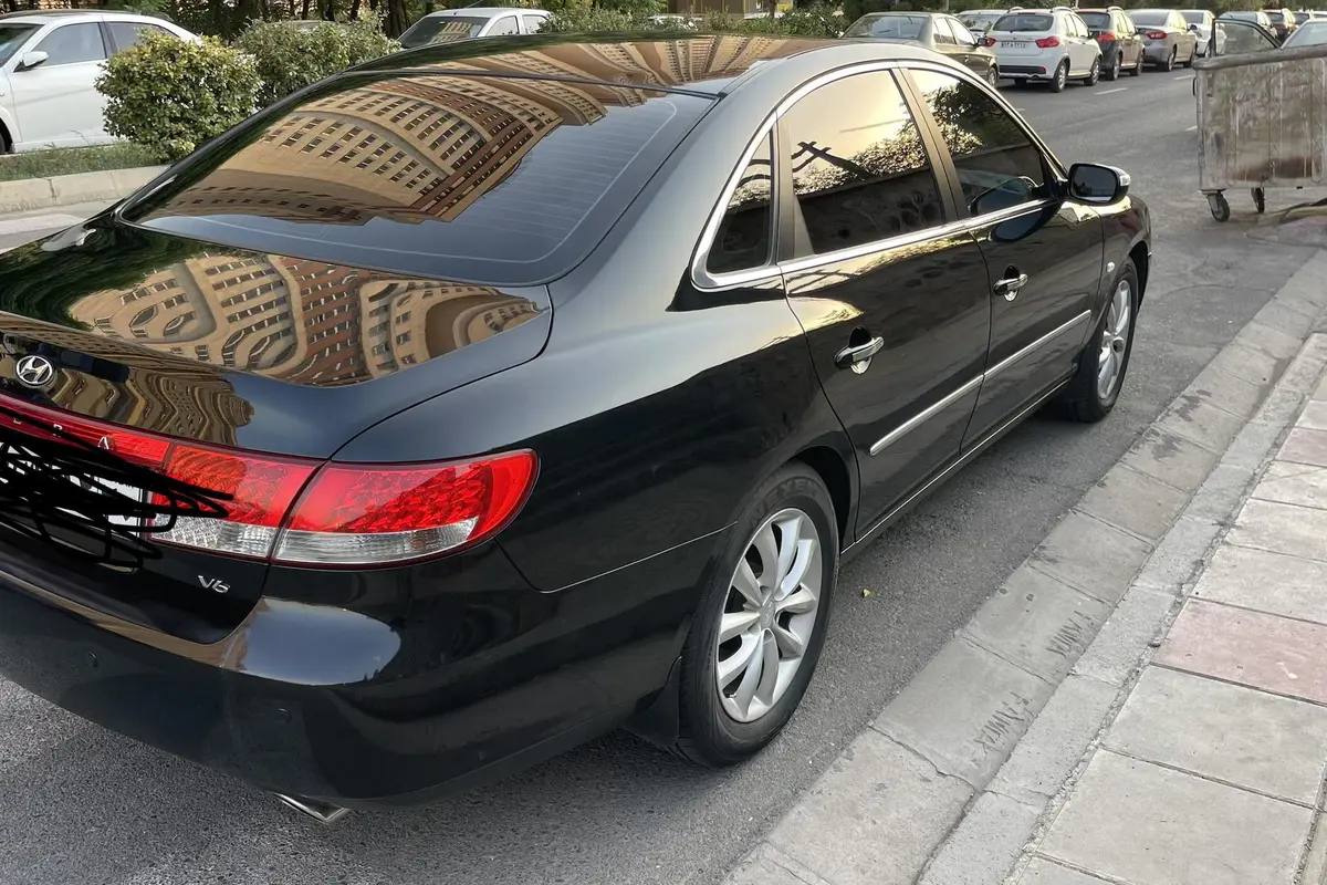 هیوندای  آزرا (گرنجور)