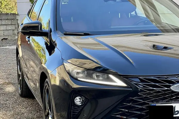 فونیکس، آریزو 6 جی تی (Z6 GT)