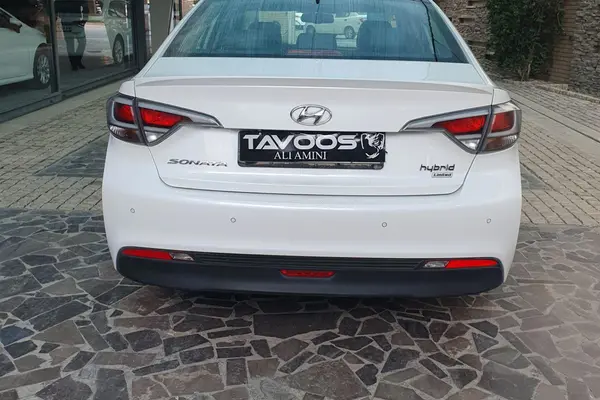 هیوندای  سوناتا هیبرید