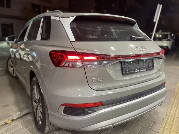 آئودی، Q4 e-tron