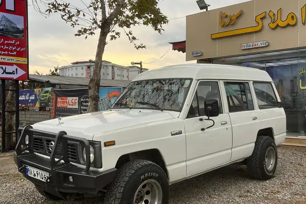 نیسان، پاترول چهار در