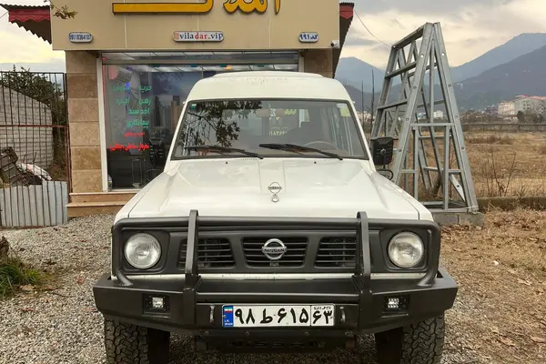 نیسان، پاترول چهار در