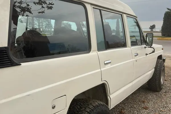 نیسان، پاترول چهار در