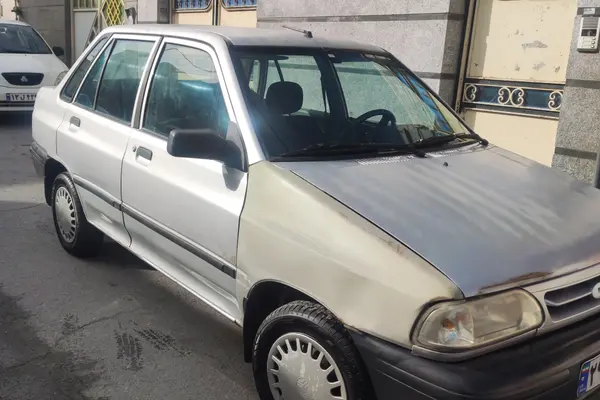 پراید، صندوق دار