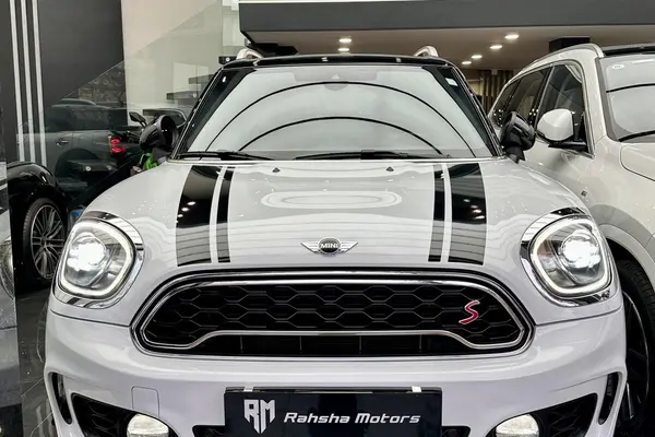 مینی، کانتری من