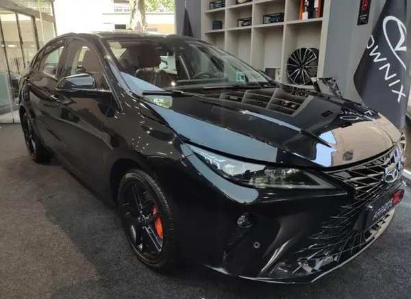 فونیکس، آریزو 6 جی تی (Z6 GT)