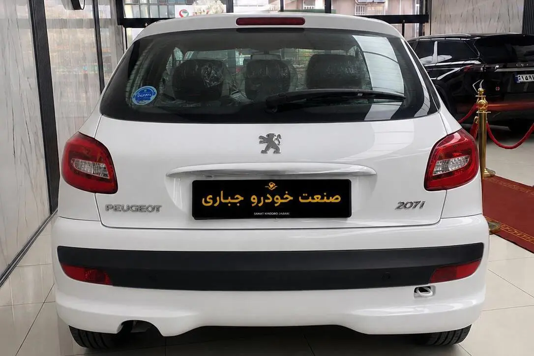 پژو،  207