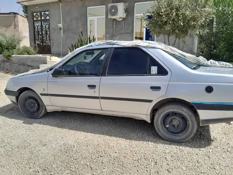 پژو، 405