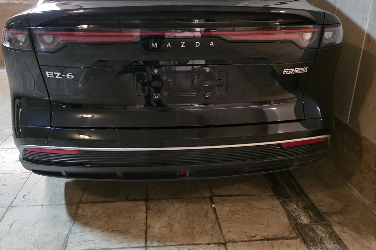 مزدا،  EZ6