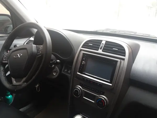 ام وی ام، X33