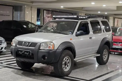 نیسان، رونیز