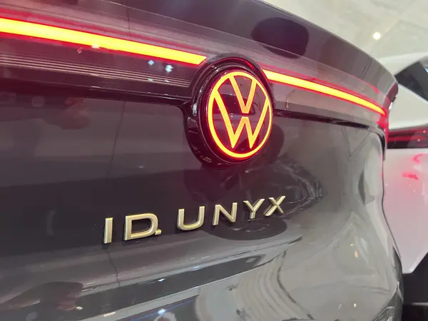 فولکس، آی دی یونیکس