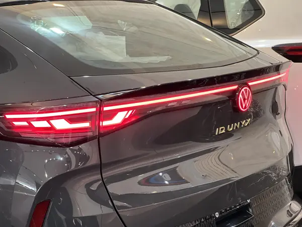 فولکس، آی دی یونیکس