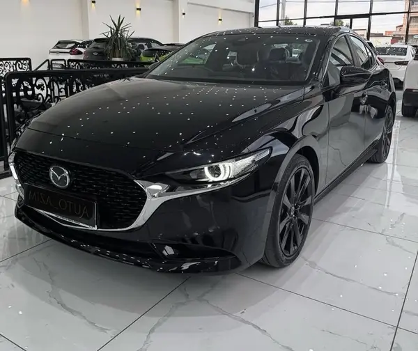 مزدا، 3 وارداتی