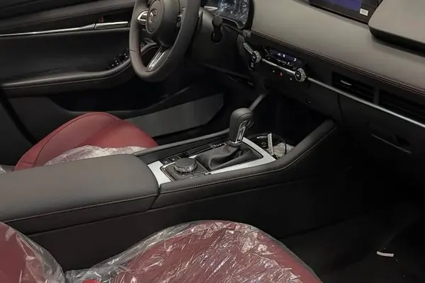 مزدا، 3 وارداتی