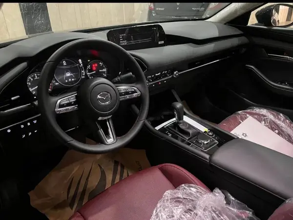 مزدا، 3 وارداتی