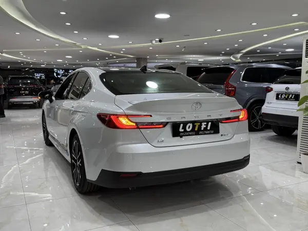 تویوتا، کمری هیبرید