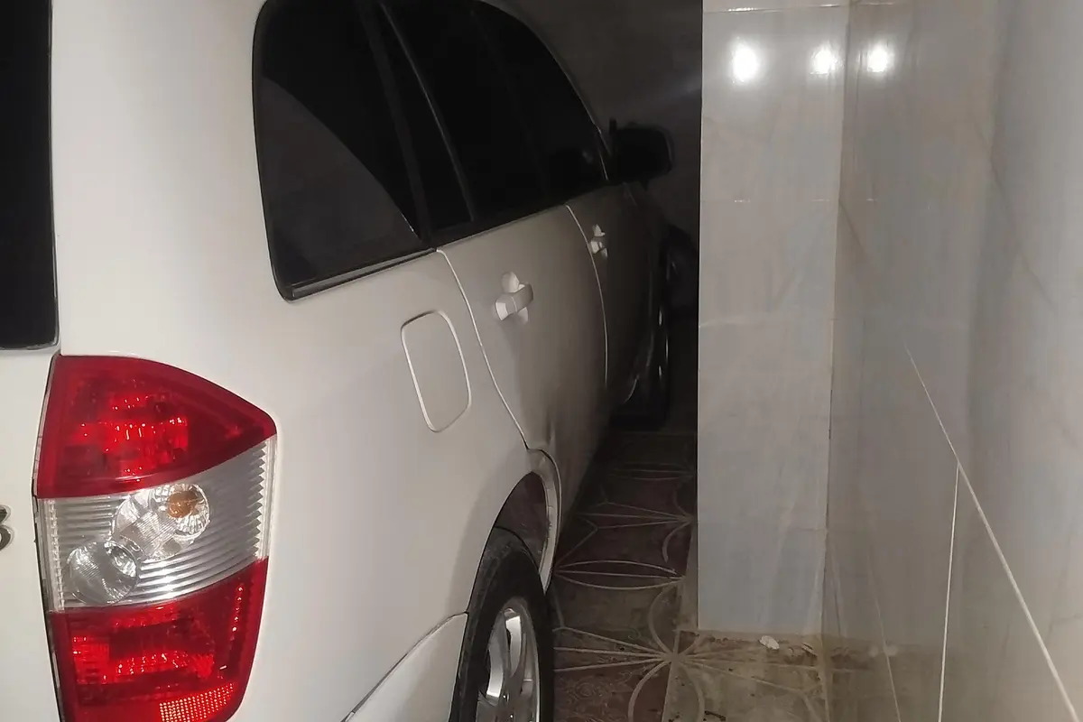 ام وی ام،  X33