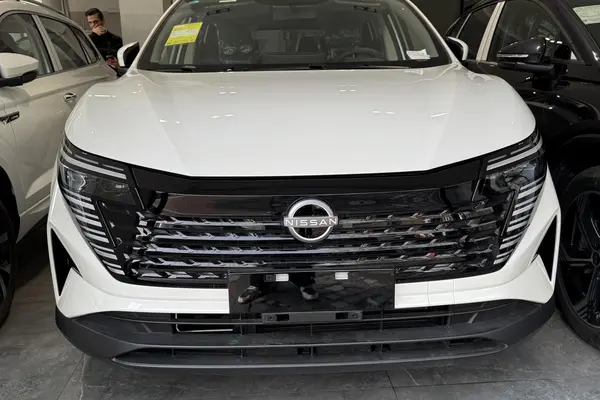 نیسان، قشقایی