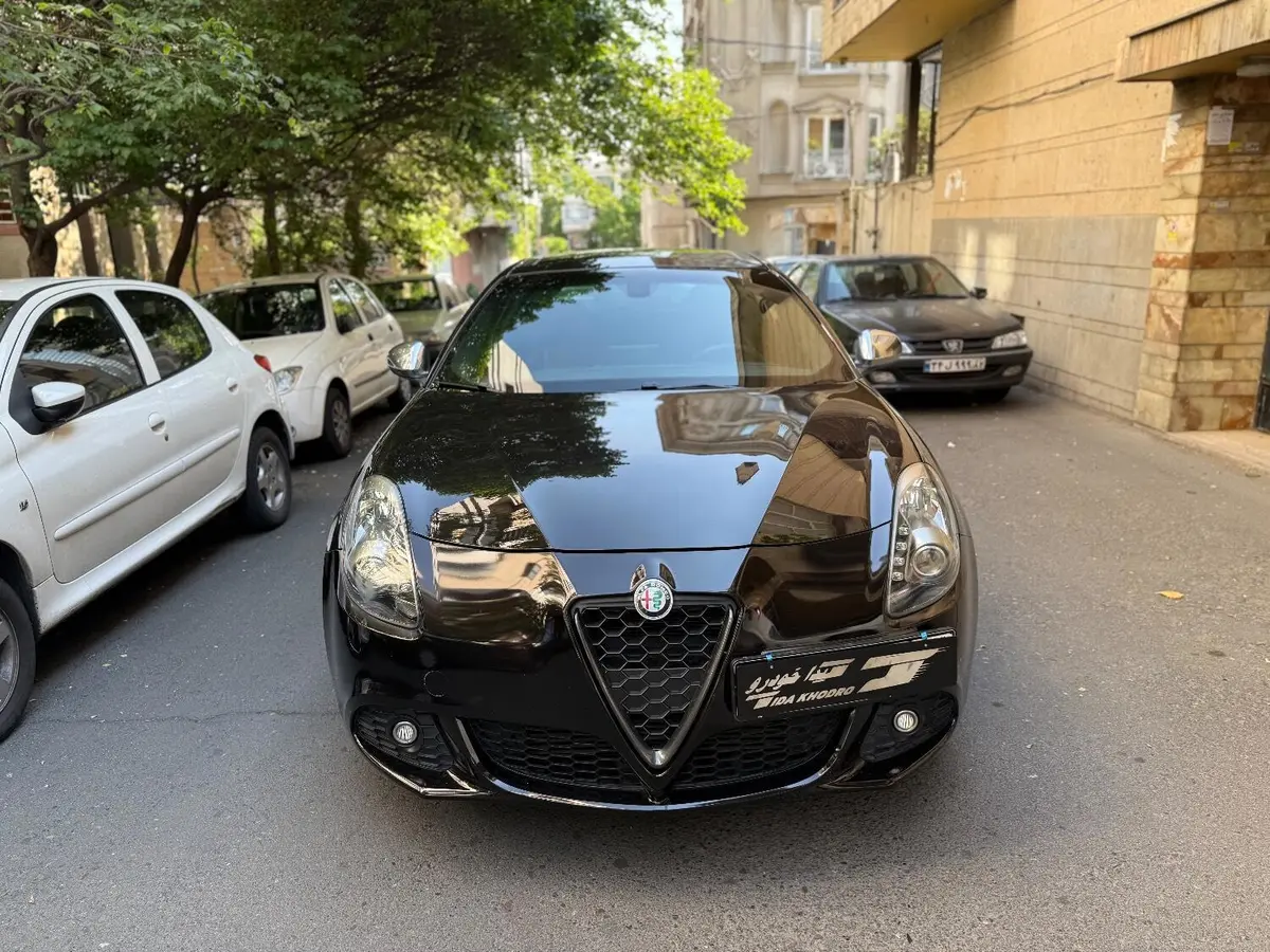 آلفارومئو  جولیتا