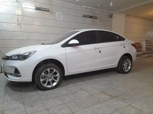 ام وی ام، آریزو 5ev