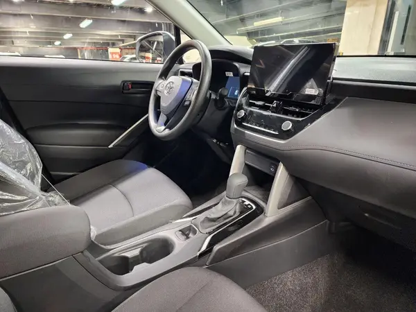 تویوتا، کرولا کراس هیبرید