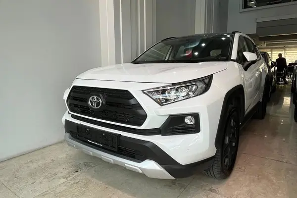 تویوتا، راوفور