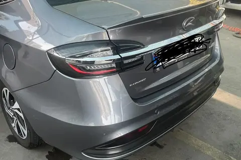 کی ام سی، ایگل