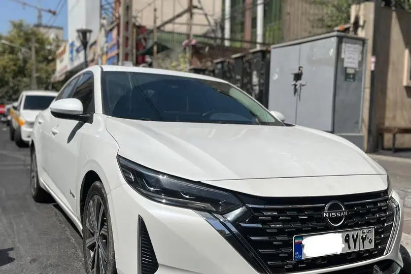 نیسان،  سیلفی