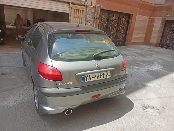 پژو  206