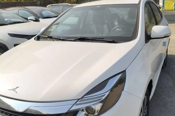 کی ام سی، ایگل