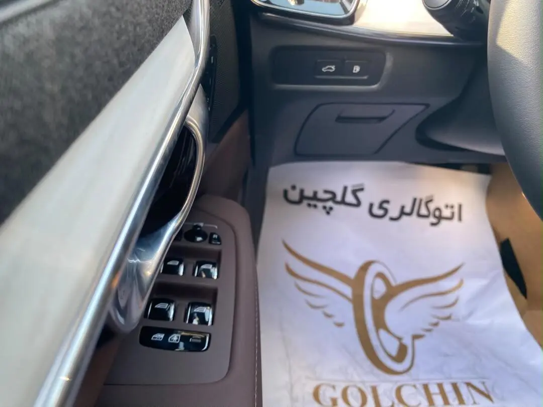ولوو،  S90