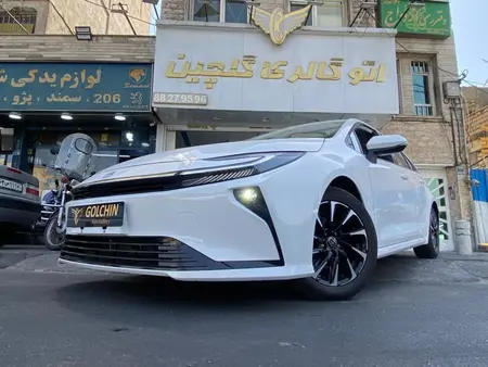 تویوتا کرولا هیبرید