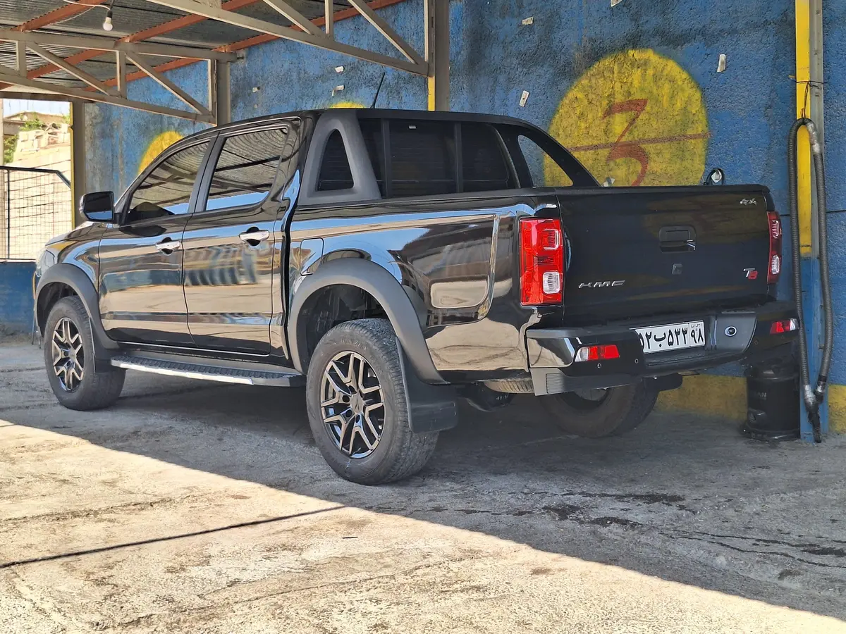 کی ام سی  T8