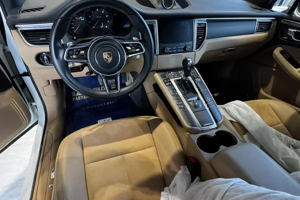 پورشه، ماکان