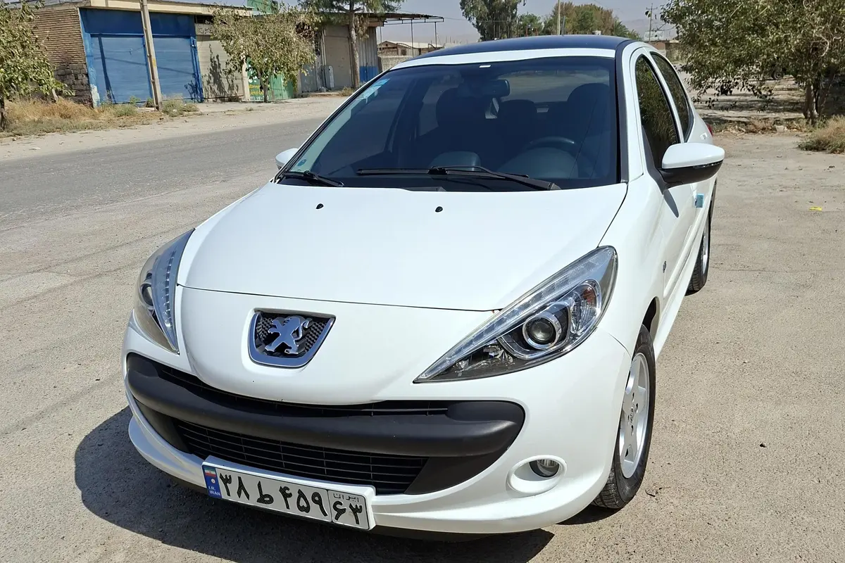 پژو،  207