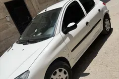 پژو، 206