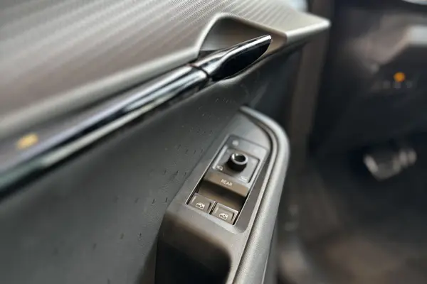 فولکس، آی دی یونیکس