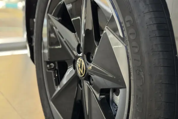 فولکس، آی دی یونیکس